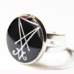 anello lucifer-p.jpg (3593 byte)